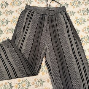 Utsa Striped Gray Women's Pants